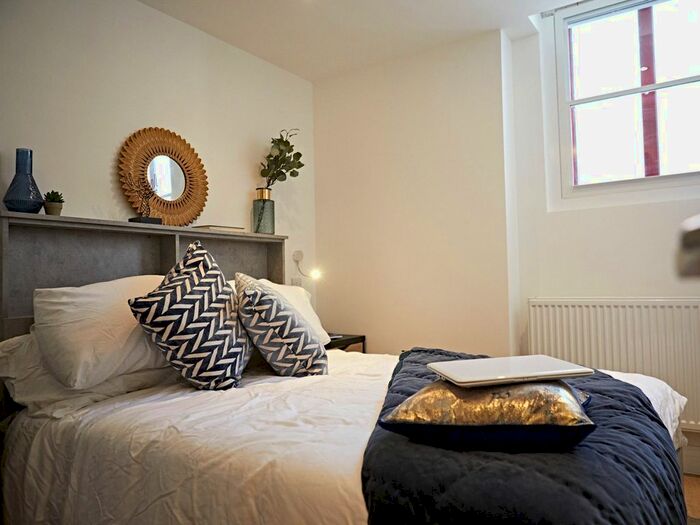 Studio To Rent In The Headrow, Leeds, LS1