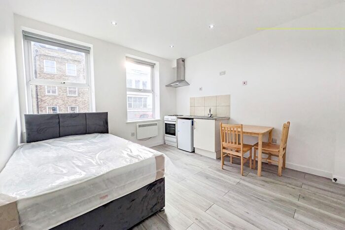 Studio To Rent In Trafalgar Road, London, SE10