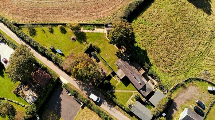 3 Bedroom Bungalow For Sale In Chapmans Town Road, Rushlake Green, Heathfield, East Sussex, TN21