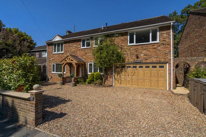 5 Bedroom Detached House To Rent In Central Marlow, SL7