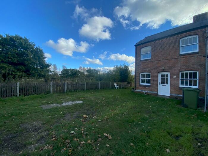 3 Bedroom Character Property To Rent In Broom Green Road, North Elmham, Dereham, NR20