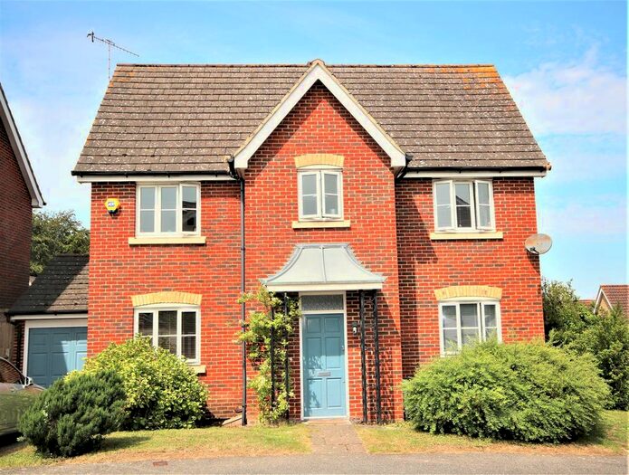 3 Bedroom Detached House To Rent In Magnolia Drive, Chartham, Canterbury, CT4