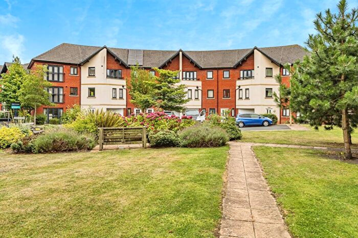 1 Bedroom Apartment For Sale In Aldeney Close, Dudley, DY1