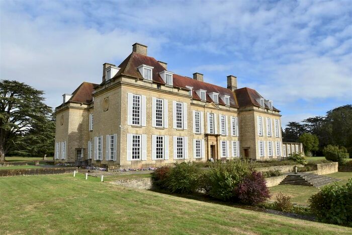 2 Bedroom Flat To Rent In Middleton Park, Middleton Stoney, Bicester, OX25