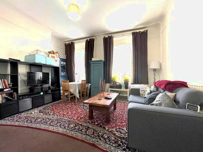 1 Bedroom Flat To Rent In Vicarage Road, London, E10