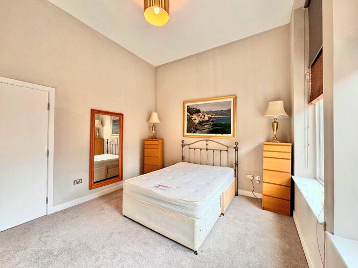 1 Bedroom Flat To Rent In Ingram Street, Merchant City, Glasgow, G1