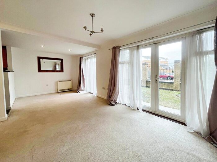2 Bedroom Flat To Rent In Southwell Close, Grays, RM16