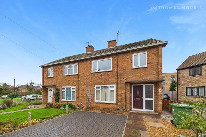 3 Bedroom Semi Detached House For Sale In Pettit Road, Godmanchester, Huntingdon, PE29