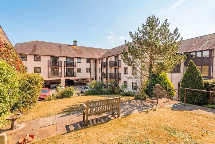 2 Bedroom Flat For Sale In Station Road, Arnside, LA5