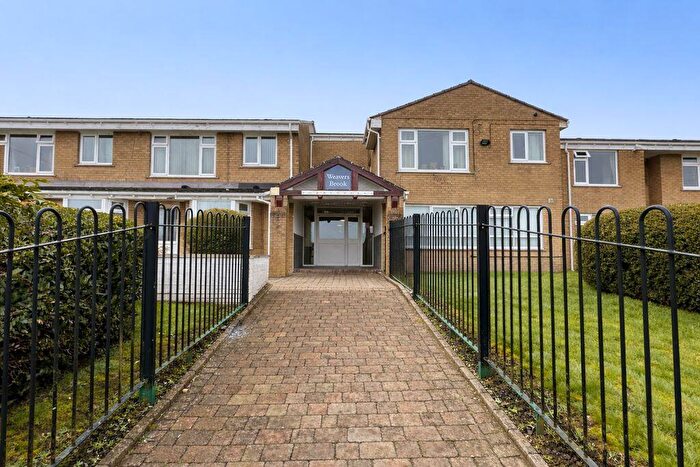 Detached House For Sale In Cumberland Close, Halifax, HX2