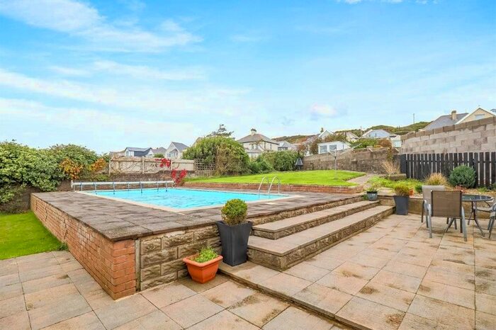 3 Bedroom Detached Bungalow To Rent In Seaview Drive, Ogmore-By-Sea, Bridgend, CF32