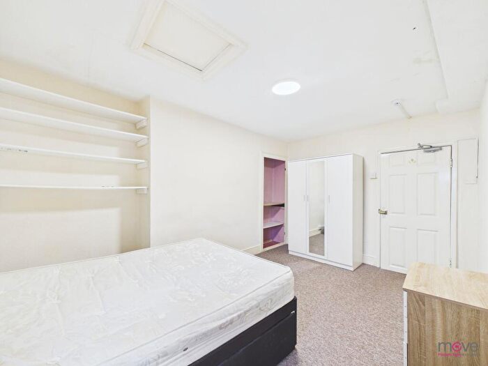 1 Bedroom House Of Multiple Occupation To Rent In High Street, Cheltenham, GL50