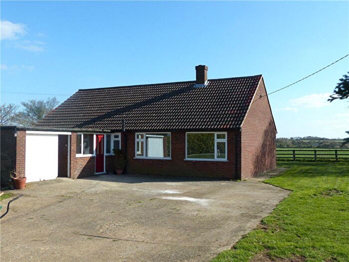 3 Bedroom Bungalow To Rent In Dovecote Farm Lodge, Turvey Road, Astwood, MK16