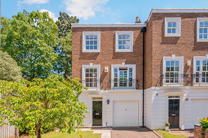 6 Bedroom Town House For Sale In Vale Road, Weybridge, KT13