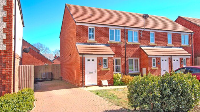 2 Bedroom End Of Terrace House For Sale In Campus Drive, Kingsthorpe, Northampton, NN2