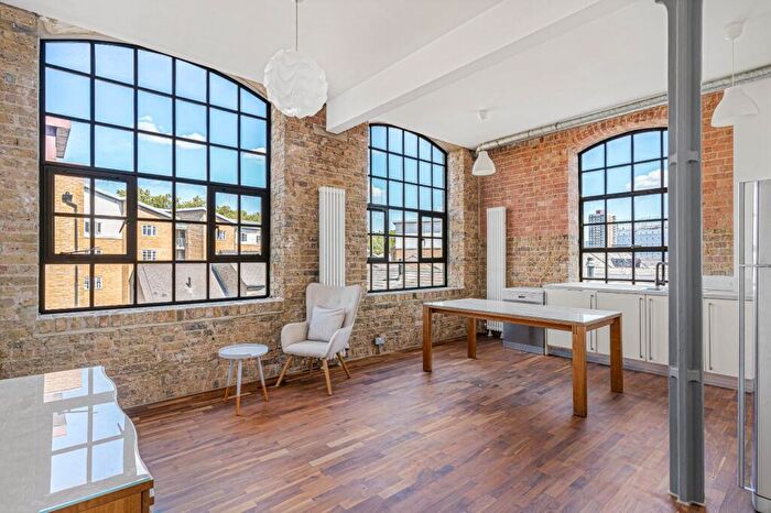 2 Bedroom Apartment For Sale In Gunmakers Lane, London, E3