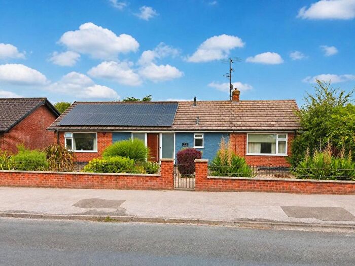 5 Bedroom Detached House For Sale In Breckhill Road, Woodthorpe, Nottingham, NG5
