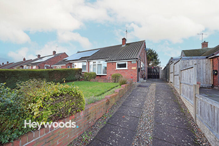 2 Bedroom Semi-Detached Bungalow For Sale In Werburgh Drive, Trentham, Stoke-on-Trent, Staffordshire, ST4