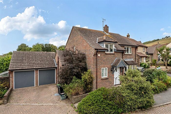 4 Bedroom Link Detached House For Sale In Frys Close, Portesham, Weymouth, DT3