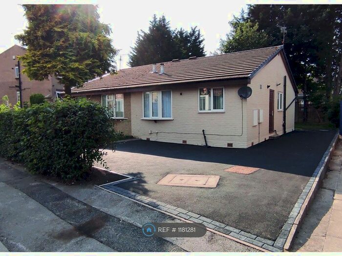 2 Bedroom Bungalow To Rent In Park Lane, Bradford BD5
