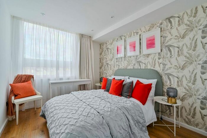 2 Bedroom Flat To Rent In Harrowby Street, Marylebone, London, W1H