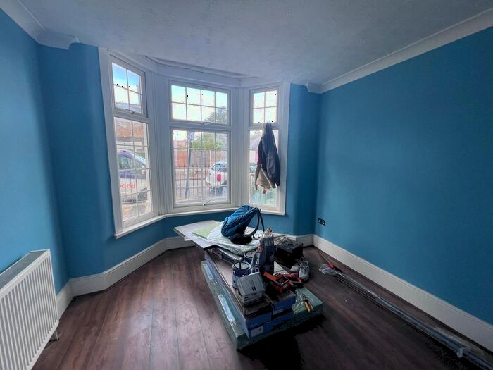 2 Bedroom Flat To Rent In Keppel Road, London, E6