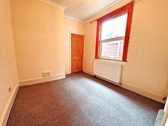 3 Bedroom Terraced House For Sale In King Edward Road, Rugby, CV21