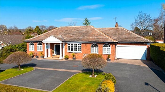 5 Bedroom Detached House For Sale In Sandmoor Lane, Leeds, LS17