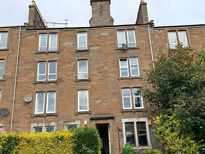 2 Bedroom Flat To Rent In Scott Street, Dundee, DD2