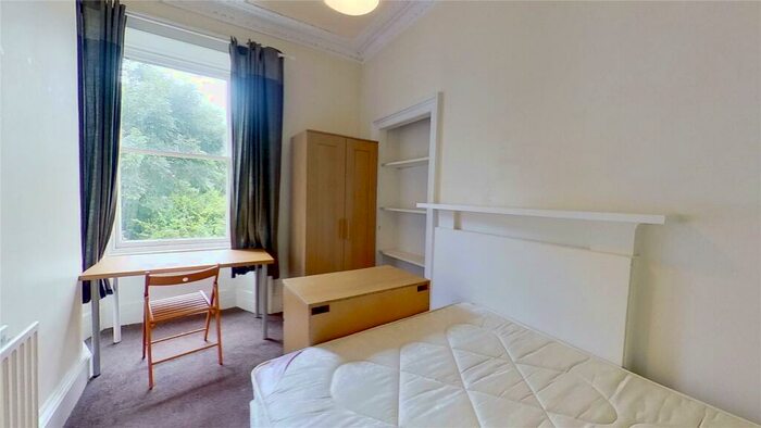 5 Bedroom Flat To Rent In West Preston Street, Edinburgh, EH8