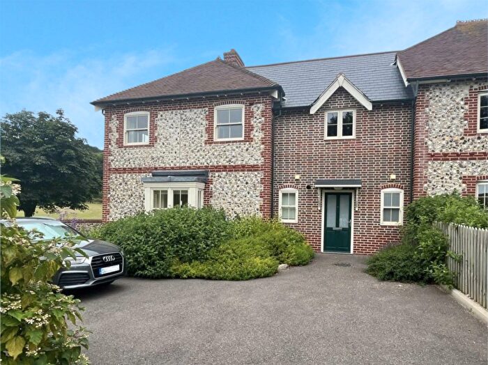 3 Bedroom End Of Terrace House To Rent In Gilberts Drive, East Dean, BN20