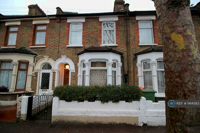 3 Bedroom Terraced House To Rent In Thorpe Road, London, E6