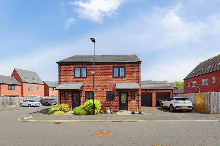 2 Bedroom Semi-Detached House For Sale In Yates Close, Killingworth, NE12