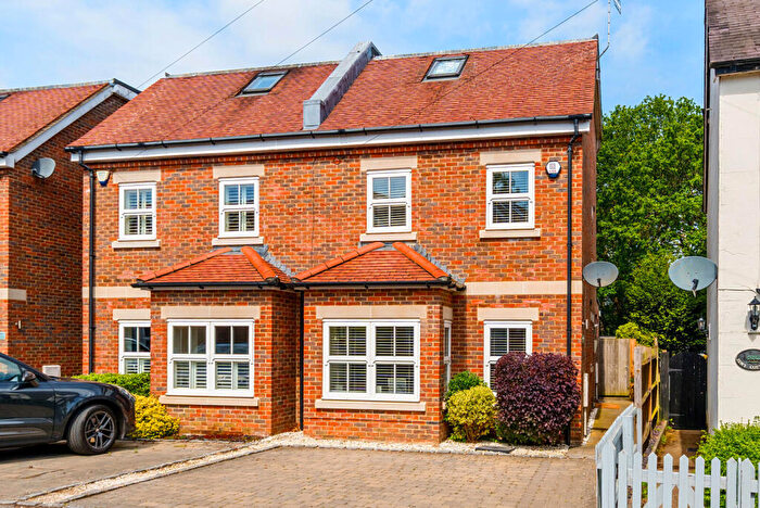 4 Bedroom Semi-Detached House For Sale In Denby Road, Cobham, KT11