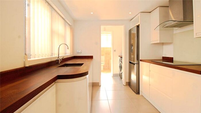 3 Bedroom Semi-Detached House To Rent In Sandford Road, Bexleyheath, DA7