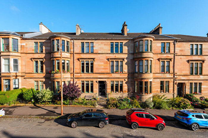 4 Bedroom Flat For Sale In /, Glencairn Drive, Pollokshields, G41