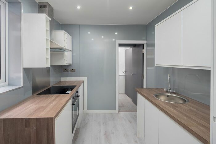 1 Bedroom Flat To Rent In Oulton Road, London, N15