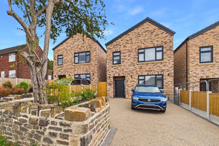 4 Bedroom Detached House For Sale In Fox Lane, Sheffield, South Yorkshire, S12
