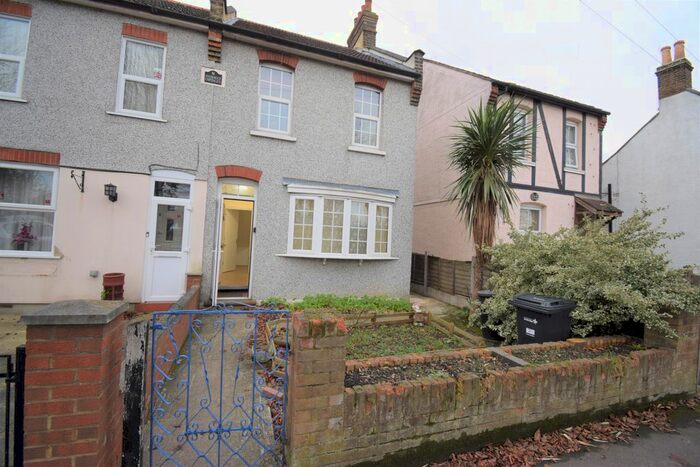 3 Bedroom Terraced House To Rent In Little Heath, Chadwell Heath, Romford, RM6