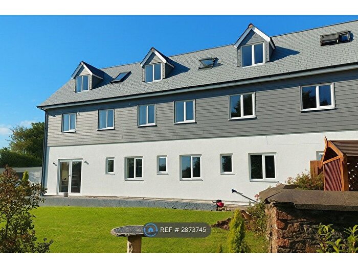 2 Bedroom Flat To Rent In Penclease House, Camelford, PL32