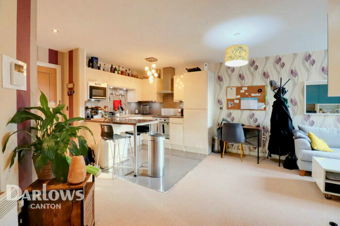 1 Bedroom Apartment For Sale In Churchill Way, Cardiff, CF10