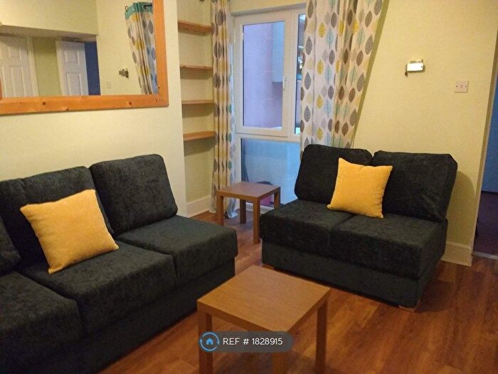 5 Bedroom Terraced House To Rent In Portland Street, Exeter, EX1