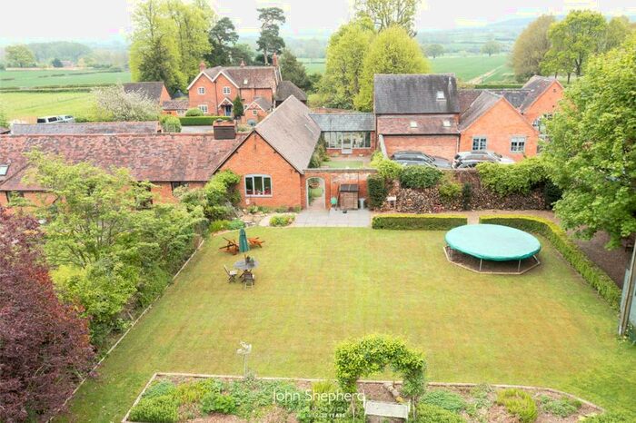 6 Bedroom Semi-Detached House For Sale In Kinwarton, Alcester, B49