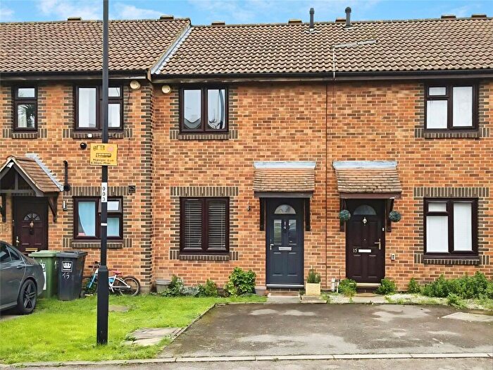 2 Bedroom Terraced House For Sale In Pear Close, London, SE14