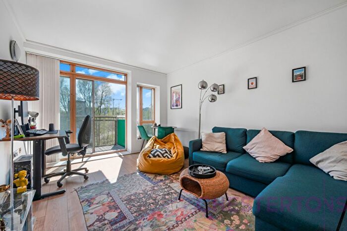 1 Bedroom Flat To Rent In Alamaro Lodge, Renaissance Walk, SE10