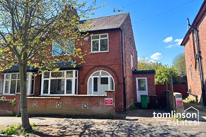 4 Bedroom Semi Detached House To Rent In Harrington Drive, Lenton, Nottingham, NG7