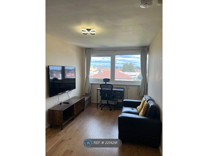 1 Bedroom Flat To Rent In Cambridge Road, London, E11