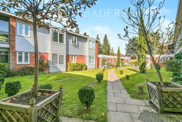 1 Bedroom Apartment To Rent In Stoke Park Area, Guildford, GU1