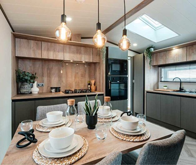 2 Bedroom Mobile Home For Sale In Akebar Park Country Park, Leyburn, North Yorkshire, DL8