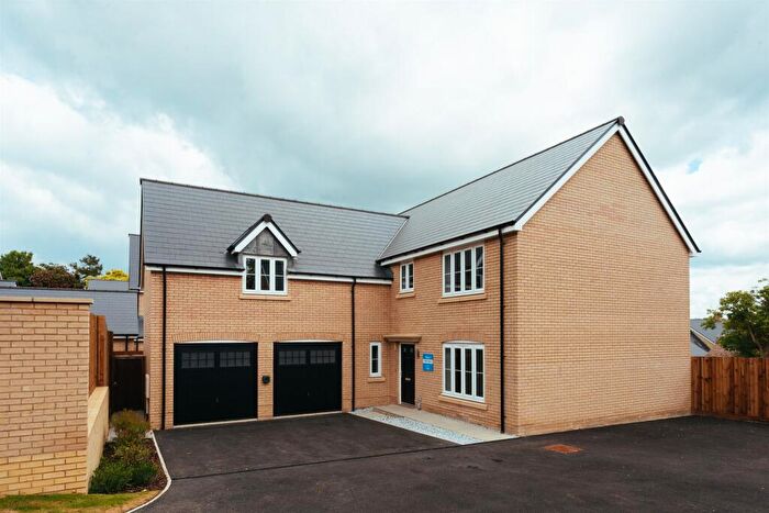 5 Bedroom Detached House For Sale In Orchard Close, Ketton, Stamford, PE9